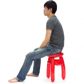 像玩具一样的气球椅,你敢坐吗? 像玩具一样的气球椅,你敢坐吗?