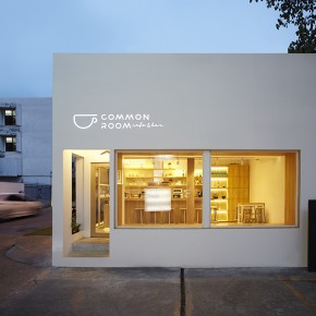 曼谷街头的这家小店简洁中带着一丝柔和 曼谷街头的这家小店简洁中带着一丝柔和