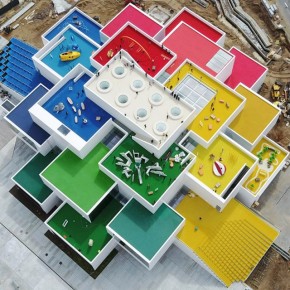 用真实的“积木”建造出的乐高之家 用真实的“积木”建造出的乐高之家