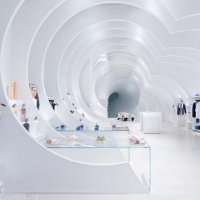 一间看不见尽头的商店,他们是怎么做到的? 一间看不见尽头的商店,他们是怎么做到的?