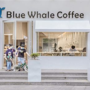 一个为老人和小孩打造的咖啡烘焙店 一个为老人和小孩打造的咖啡烘焙店